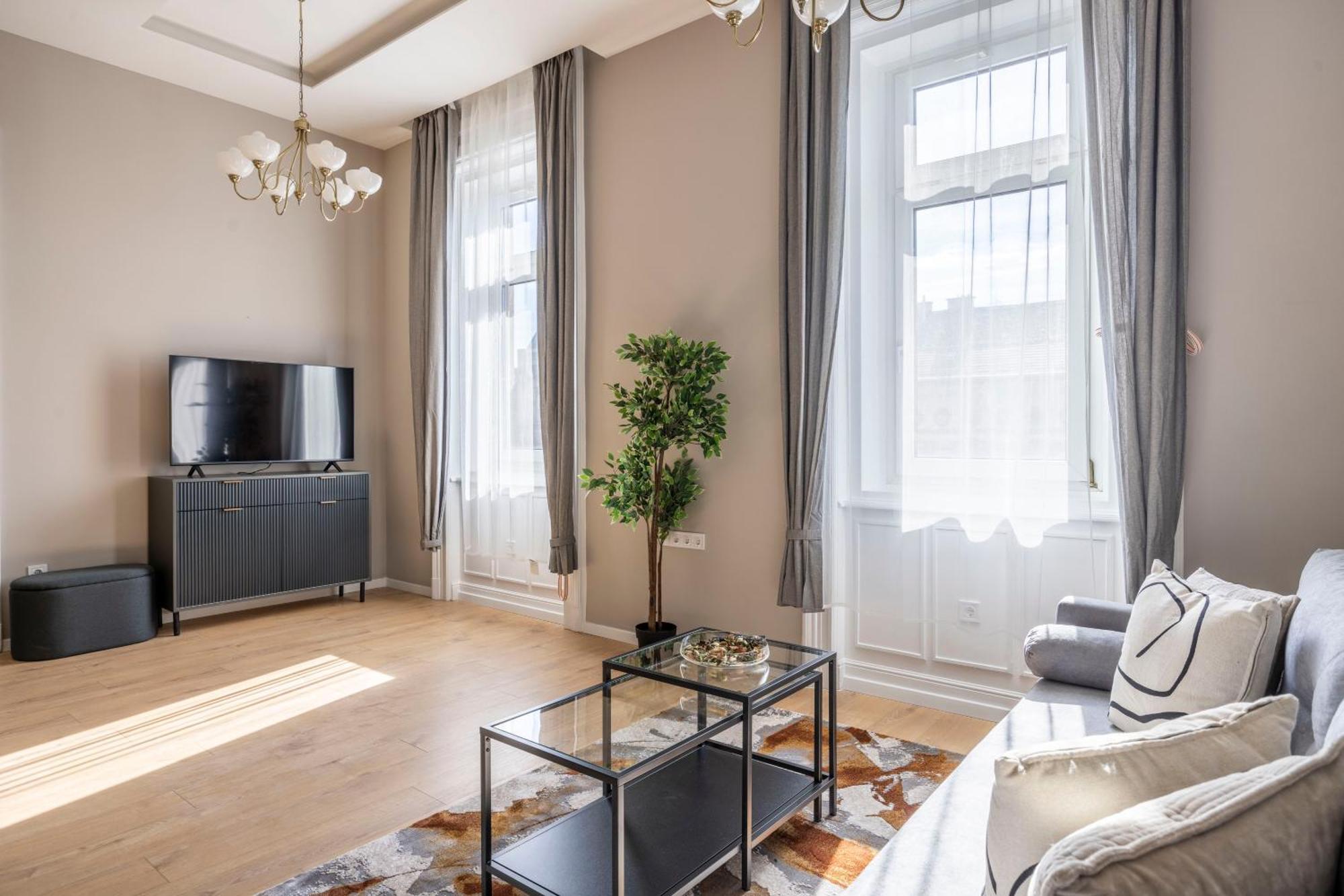 Exclusive N' Spacious Elizabeth Central Suite Budapeste Exterior foto